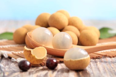 Longan, Longan tahta masada.