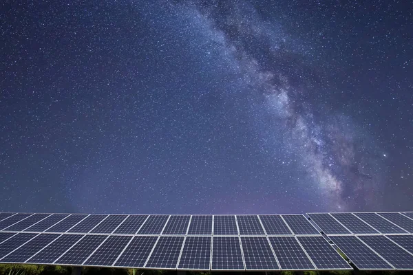 Panneaux Solaires Photovoltaïques Voie Lactée Panneaux Solaires Photovoltaïques Nuit — Photo