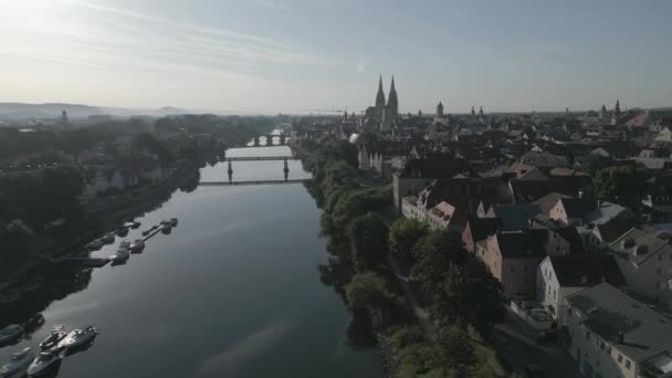 Drohnenflug Ueber Der Altstadt Von Regensburg Sommer — 비디오