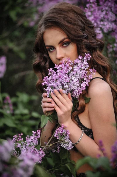 Beautiful Young Woman Long Hair Purple Dress Park — Stok fotoğraf