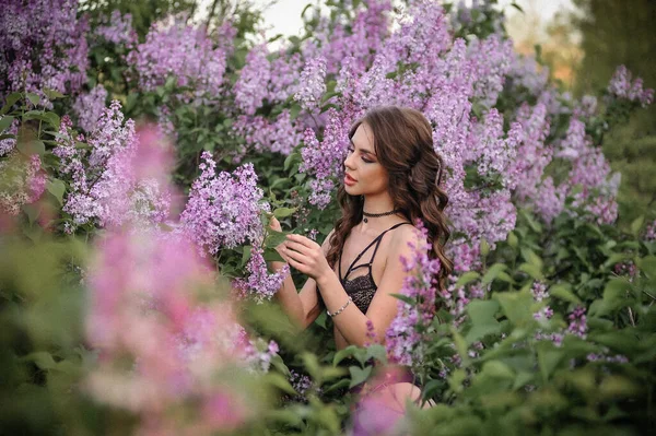 Menina Bonita Parque Buquê Flores Foto Livre — Fotografia de Stock