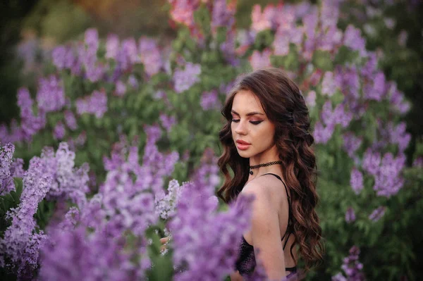 Beautiful Young Woman Purple Dress Park — Stock Photo, Image