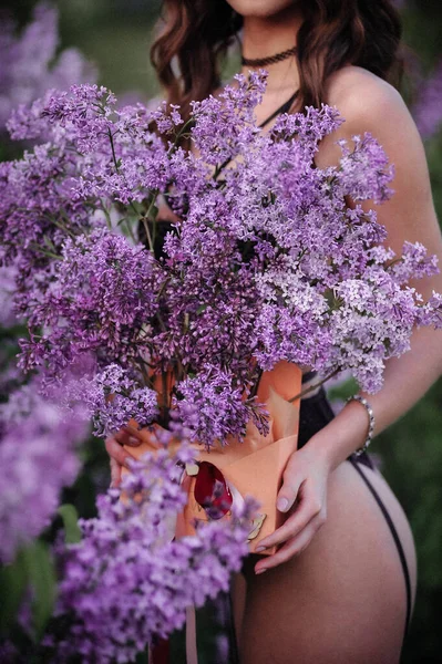 Beautiful Pregnant Woman Purple Dress Garden — Stock Photo, Image