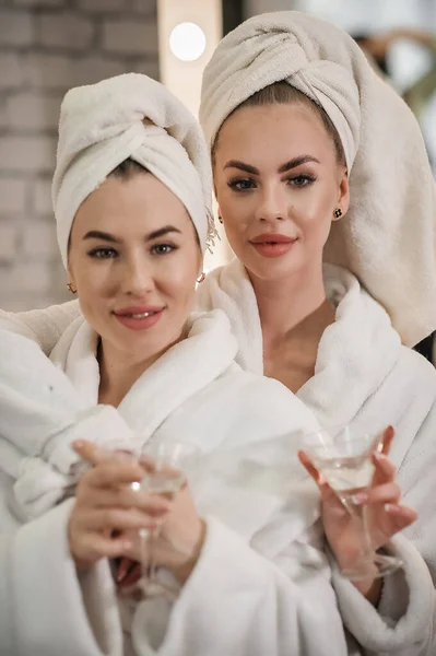 Two Girls Having Breakfast Hospital — Stockfoto