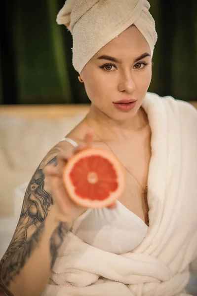 Beautiful Young Woman Towel Her Head Looking Camera — Fotografia de Stock