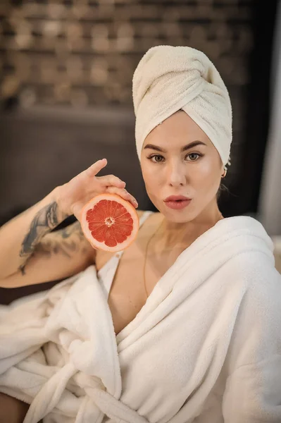 Beautiful Young Woman Towel Her Head Holding White Egg Bathroom — 图库照片