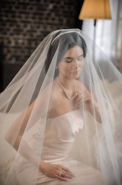 güzel bir gelin duvak