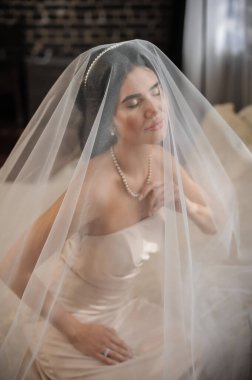 güzel bir gelin duvak