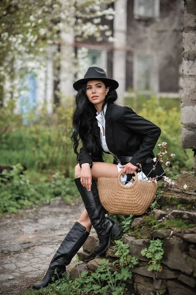 Portrait Beautiful Girl Hat Coat Black White — Stockfoto