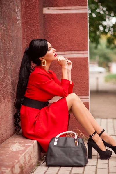 Beautiful Young Woman Long Hair Red Lips Dress Jacket Street — Stockfoto