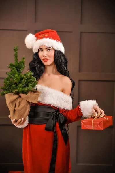 Beautiful Young Woman Santa Claus Costume Christmas Gifts —  Fotos de Stock