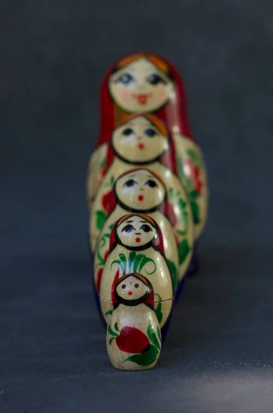 Çocuklu Mamushka Ailesi Matroishka Tipik Rus Bebekleri — Stok fotoğraf