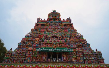 Sri Ranganathar Bataklık Tapınağı 'nın renkliliği. Hindistan 'ın güneyindeki antik tapınaklardan biri. Tamil Nadu, Hindistan.