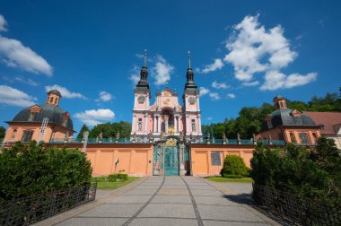 wita Lipka, Polonya - Haziran - Polonya 'daki Masurian-ılık topraklarda antik Marian Tapınağı, birçok hacının ziyaret ettiği Mary ibadethanesi..