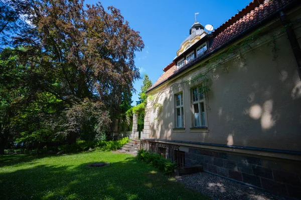 Palast Einem Beliebigen Polen Juni Palast Mit Einem Park Komplex — Stockfoto