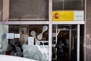 Pamplona, İspanya 9 Ocak 2022. Navarre Kamu İş Bulma Kurumu 'nun resmi binası.