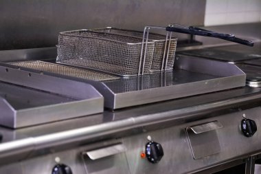 Endüstriyel ve profesyonel gaz mutfak ve demir. Yüksek kalite fotoğraf