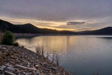  View of the Itoiz reservoir in Navarra, very empty due to the summer drought. High quality photo