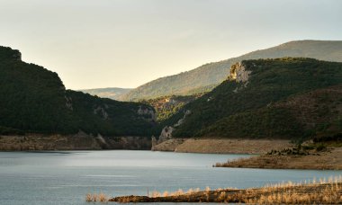  View of the Itoiz reservoir in Navarra, very empty due to the summer drought. High quality photo