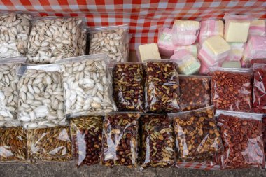 Meksika pepita karışımı sergisi, pazarda satılık tohumlar, Meksika, hiç kimse