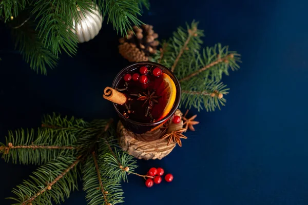 Natal Vinho Ruminado Com Pau Canela Laranja Anis Cravo Fundo — Fotografia de Stock