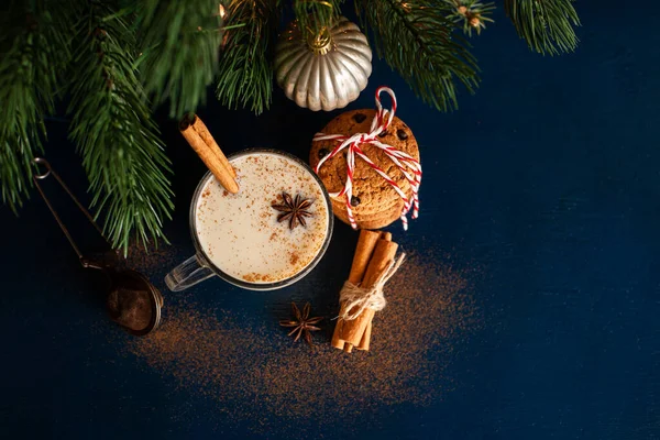 Homemade Traditional Christmas Drink Eggnog Spices Cinnamon Winter Holidays — Stock Photo, Image