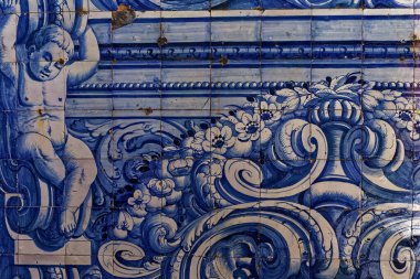 PENICHE, PORTUGAL, HAZİRAN, 19, 2017: 17. yüzyılda Oliveira Bernardes 'in Remedios şapelinin iç ve seramik azulejos detayları