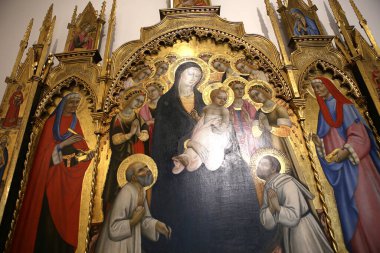 SIENA, ITALY, 14 Haziran 2016: Siena, Toskana 'nın Pinacoteca Nazialinin iç mimari dekorları