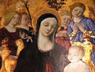 SIENA, ITALY, 14 Haziran 2016: Siena, Toskana 'nın Pinacoteca Nazialinin iç mimari dekorları