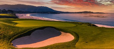 Pebble Beach golf sahası, Hole 9, Monterey, California, ABD