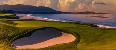 Pebble Beach golf sahası, Hole 9, Monterey, California, ABD