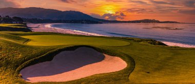 Pebble Beach golf sahası, Hole 9, Monterey, California, ABD