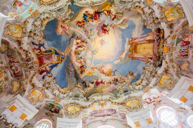 Steingaden, bavyera, Almanya, 31 Mayıs 2022: Wieskirche kilisesinin iç mekanları, freskleri ve mimari dekorları