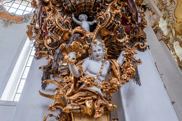 Steingaden, bavyera, Almanya, 31 Mayıs 2022: Wieskirche kilisesinin iç mekanları, freskleri ve mimari dekorları