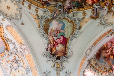 OTTOBEUREN, BAVARIA, GERMANY, HAZİRAN 04, 2022: Johann Jakob Zeiller (1708-1783) Ottobeuren Manastırı Bazilikası 'nda tavan freskleri