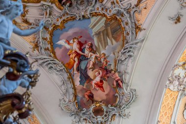 OTTOBEUREN, BAVARIA, GERMANY, HAZİRAN 04, 2022: Johann Jakob Zeiller (1708-1783) Ottobeuren Manastırı Bazilikası 'nda tavan freskleri