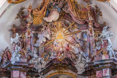 OTTOBEUREN, BAVARIA, GERMANY, HAZİRAN 04, 2022: Ottobeuren Manastırı Bazilikası 'nın iç mekanları, freskleri ve mimari süslemeleri