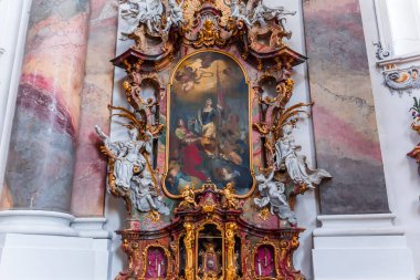 OTTOBEUREN, BAVARIA, GERMANY, HAZİRAN 04, 2022: Ottobeuren Manastırı Bazilikası 'nın iç mekanları, freskleri ve mimari süslemeleri