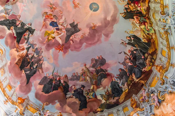 OTTOBEUREN, BAVARIA, GERMANY, HAZİRAN 04, 2022: Johann Jakob Zeiller (1708-1783) Ottobeuren Manastırı Bazilikası 'nda tavan freskleri