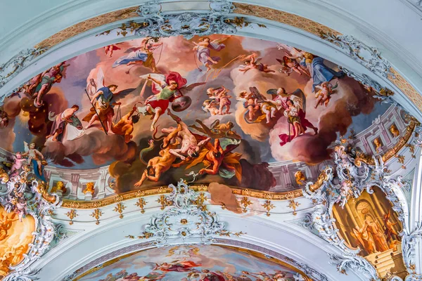 OTTOBEUREN, BAVARIA, GERMANY, HAZİRAN 04, 2022: Johann Jakob Zeiller (1708-1783) Ottobeuren Manastırı Bazilikası 'nda tavan freskleri