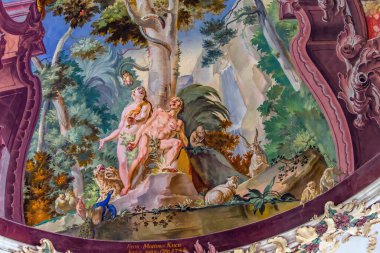 WIBLINGEN, BAVARIA, GERMANY, HAZİRAN 08, 2022: 18. yüzyıl mimarları Christian ve Johann Wiedemann tarafından Wiblingen Manastırı yakınlarındaki kütüphanenin rokoko ve barok süslemeleri