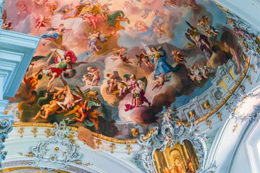 OTTOBEUREN, BAVARIA, GERMANY, HAZİRAN 04, 2022: Johann Jakob Zeiller (1708-1783) Ottobeuren Manastırı Bazilikası 'nda tavan freskleri