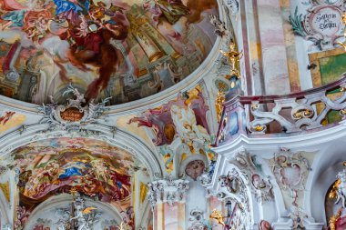 BIRNAU, BAVARIA, GERMANY, JUNE 07, 2022: Birnau bazilikasında Rococo ve barok dekorları, Gottfried Bernhard Gotz ve Joseph Anton Feuchtmayer, 18. yüzyıl