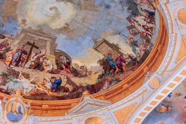 WIBLINGEN, BAVARIA, GERMANY, JUNE 08, 2022: 18. yüzyıl ressamı Januarius Zick tarafından Ulm şehri yakınlarındaki Wiblingen Manastırı 'ndaki Rococo ve barok tavan freskleri