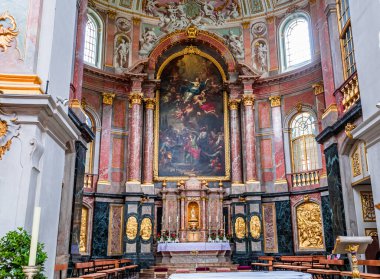 ETTAL, BAVARIA, GERMANY, 31 Mayıs 2022: Ettal Abbey 'deki Rococo ve barok dekorasyonları, sıva ustası Josef Schmutzer ve Johann Baptist Straub, 18. yüzyıl