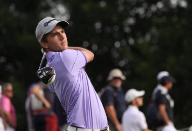 GUYANCOURT, FRANCE, HAZİRAN 03, 2015: Bradley Neil (sco) Fransa Açık, Avrupa golf turunun üçüncü turunda, 3 Temmuz 2015 tarihinde Fransa 'nın Guyancourt kentinde The Golf National' da.