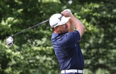 GUYANCOURT, FRANCE, HAZİRAN 03, 2015: graheme Mac dowell (nir) Fransa Açık, Avrupa golf turunun üçüncü turunda, 3 Temmuz 2015 'te Guyancourt, Fransa.
