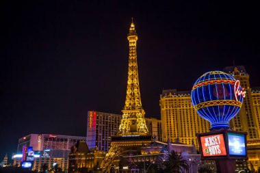 LAS VEGAS, NEVADA - APRIL 08, 2015 : on the Strip, Las Vegas boulevard, april 08, 2015, in Las Vegas, Nevada, united states