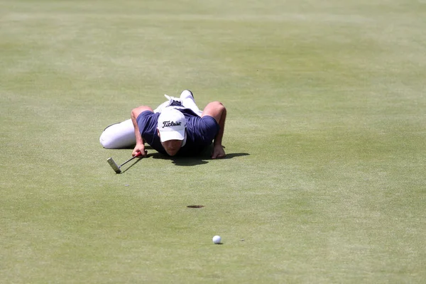 Courson France September 2008 Golfer Action Putting Stade Francais Open — Zdjęcie stockowe