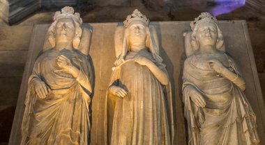 Saint-Denis, Fransa 12 Şubat 2015 iç mekanlar ve basilica saint-denis, nekropol, ayrıntılarını hükümdarları, Şubat, 12, 2015 yılında Saint-Denis, Paris, Fransa Fransız.